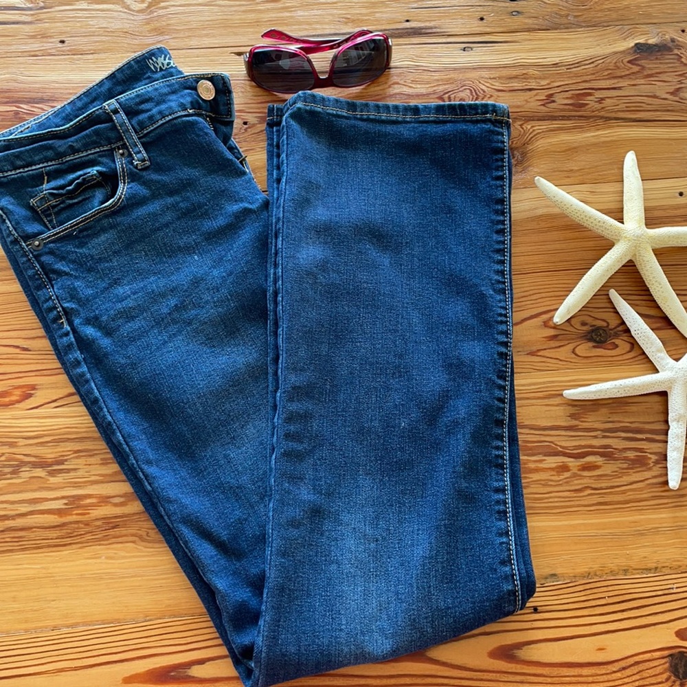 Mossimo denim low rise boot cut jeans